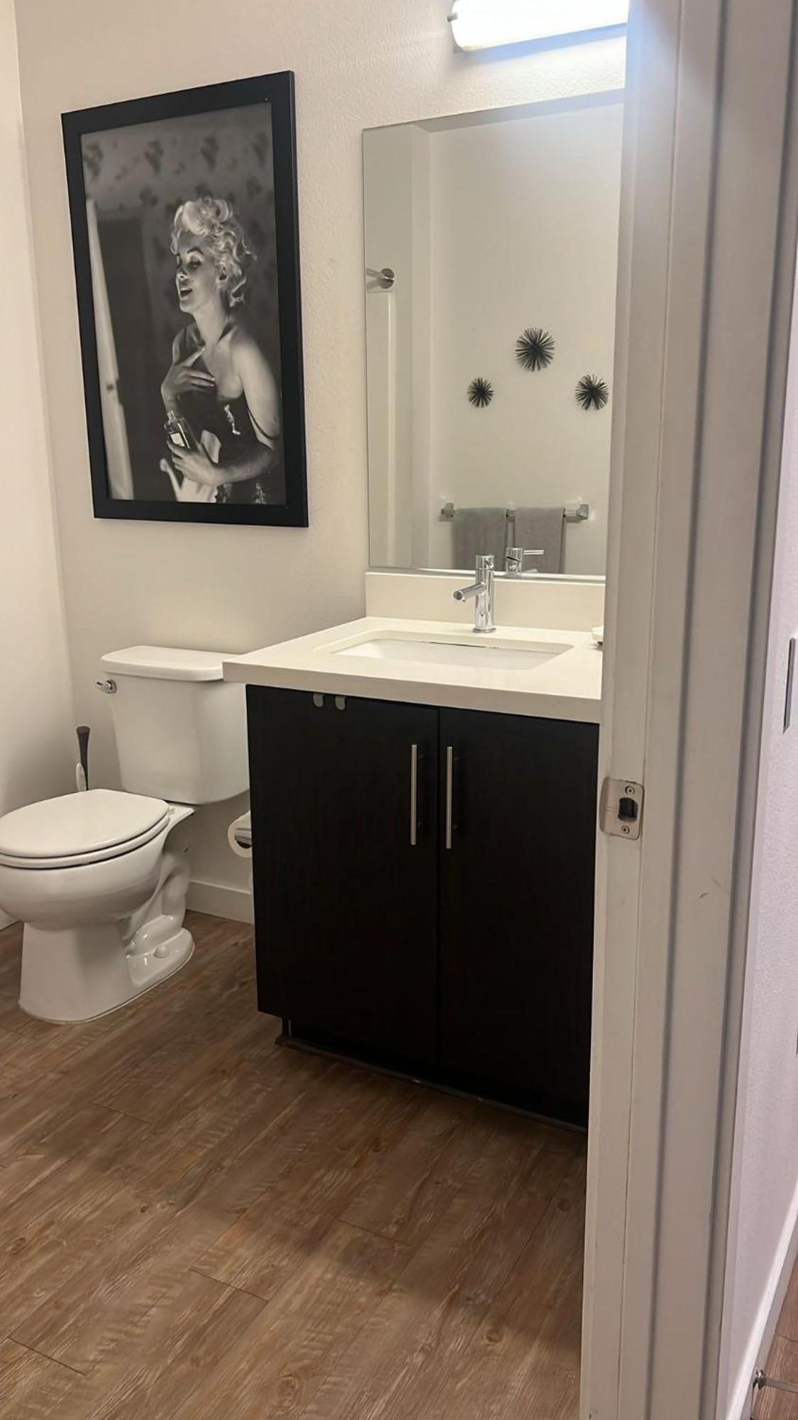 Apartment Exceptional Loft Free Parking And Wifi Los Angeles